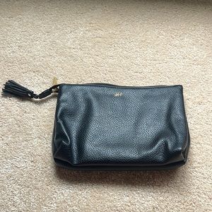 Freshly picked zip pouch in ebony